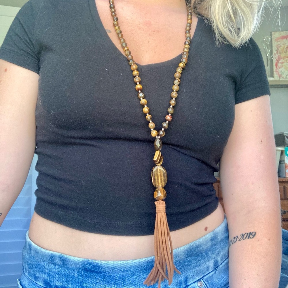Chico’s Long brown beaded necklace NWT